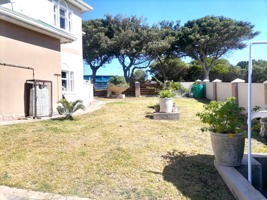 3 Bedroom Property for Sale in Marina Martinique Eastern Cape